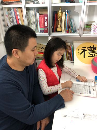 我与妈妈作文600字（《我和妈妈的深情相爱
》）