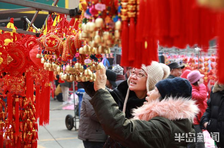 红红火火过大年优秀作文（《烟花绽放时喜庆满园》）