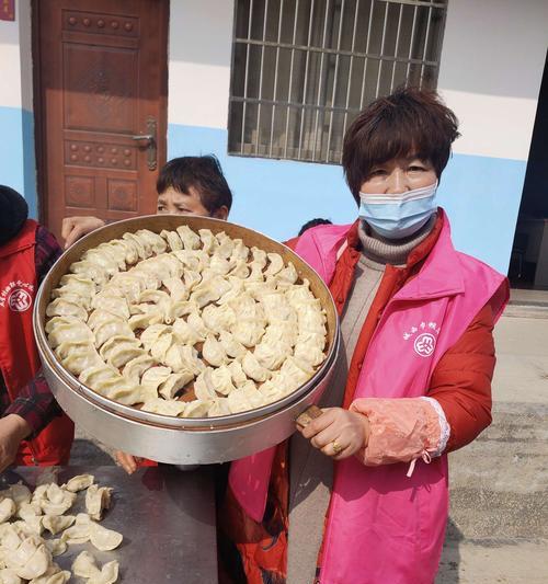 以包饺子为话题的作文600（《包饺子的故事》）