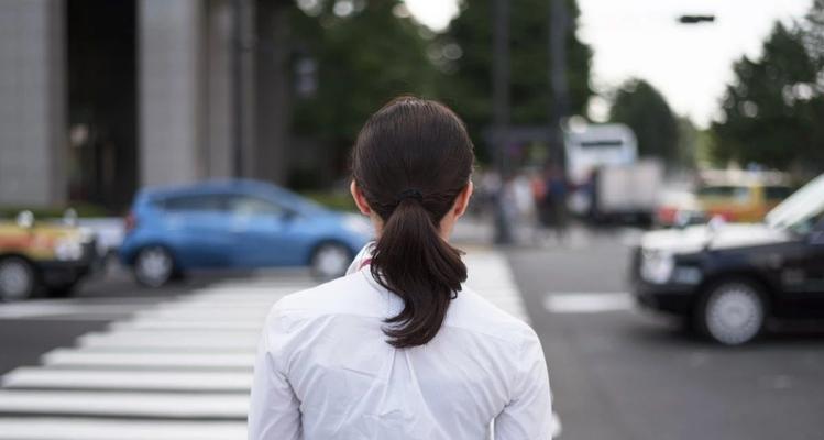 以关于生活启示为话题的作文800字（《生活的启示——一个普普通通的人生》）