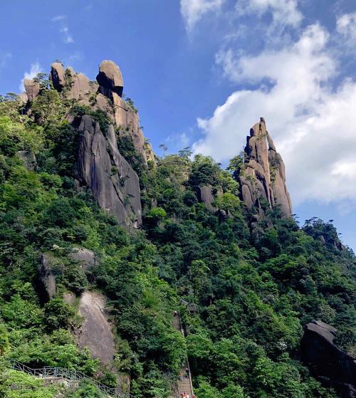 山清水秀语句（山清水秀，尽揽风景美景，赏一场唯美之旅）