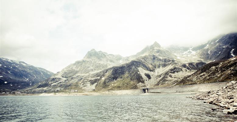 山清水秀语句（山清水秀，尽揽风景美景，赏一场唯美之旅）